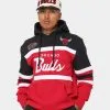 Mitchell & Ness Men's Chicago Bulls Head Coach Hoodie Black