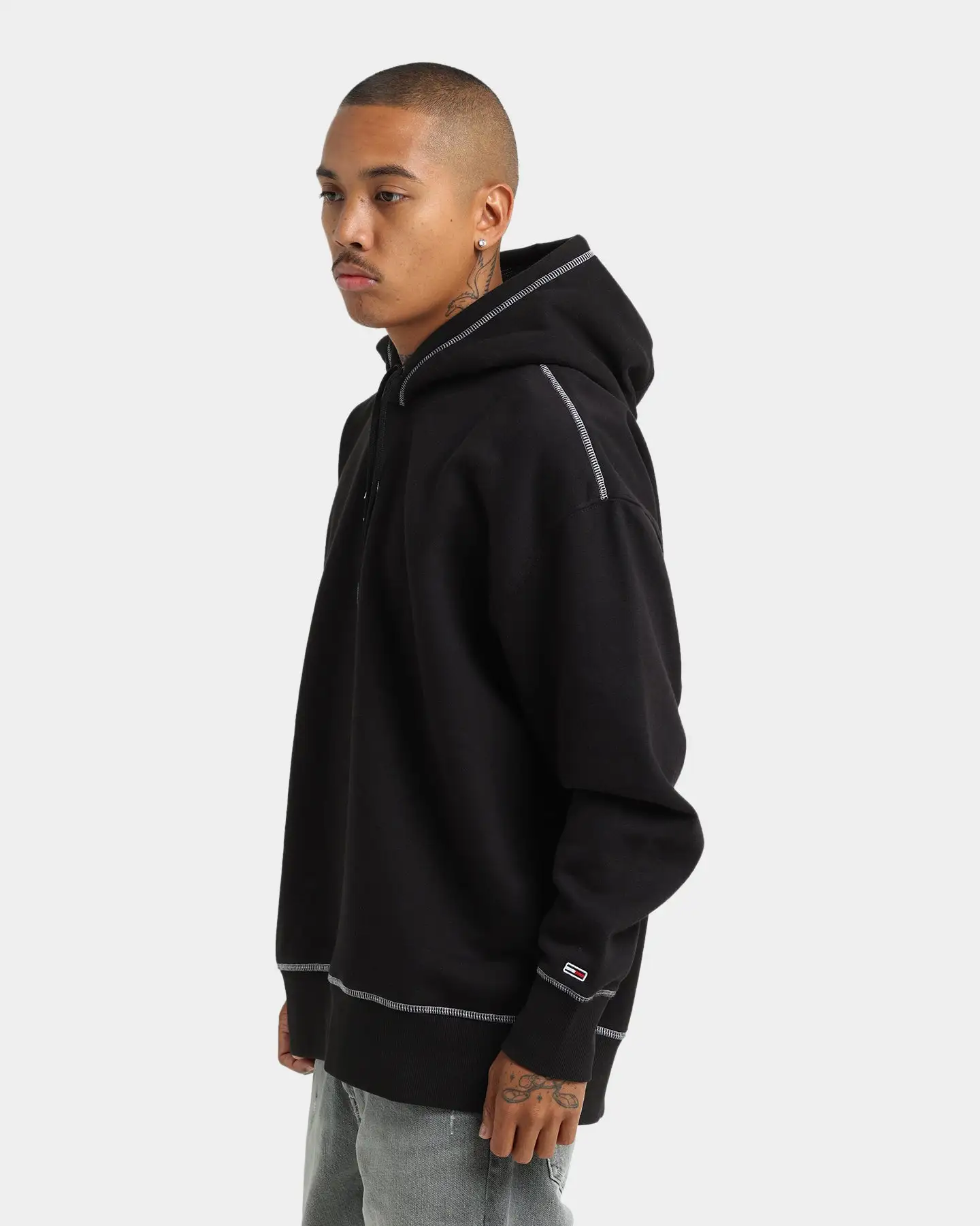 Tommy Jeans Tiny Tommy Circle Hoodie Black - Image 6