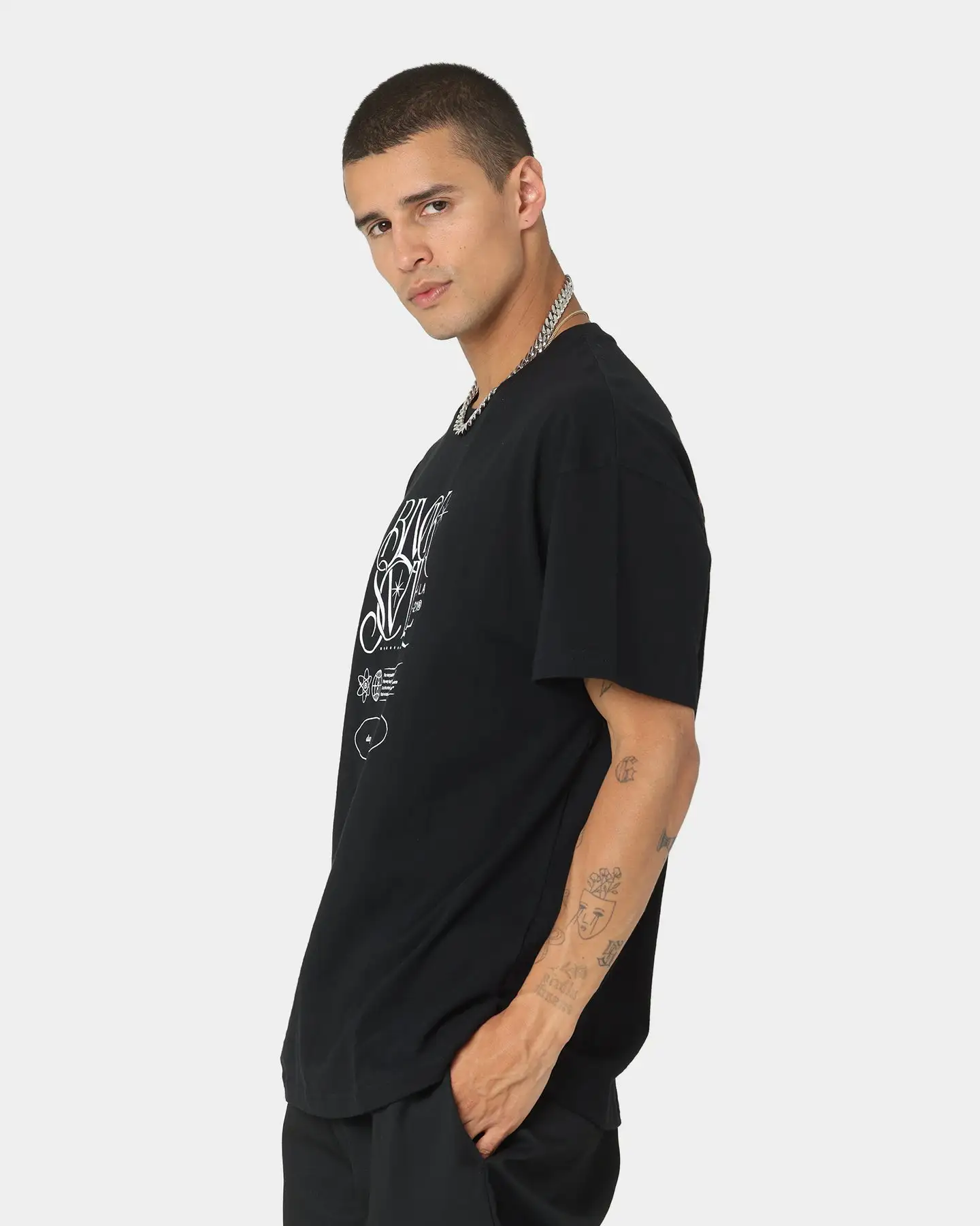 Black Scale Blossom T-Shirt Black - Image 6