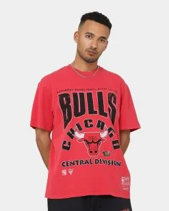 Mitchell & Ness Chicago Bulls Division Arch T-Shirt Faded Red