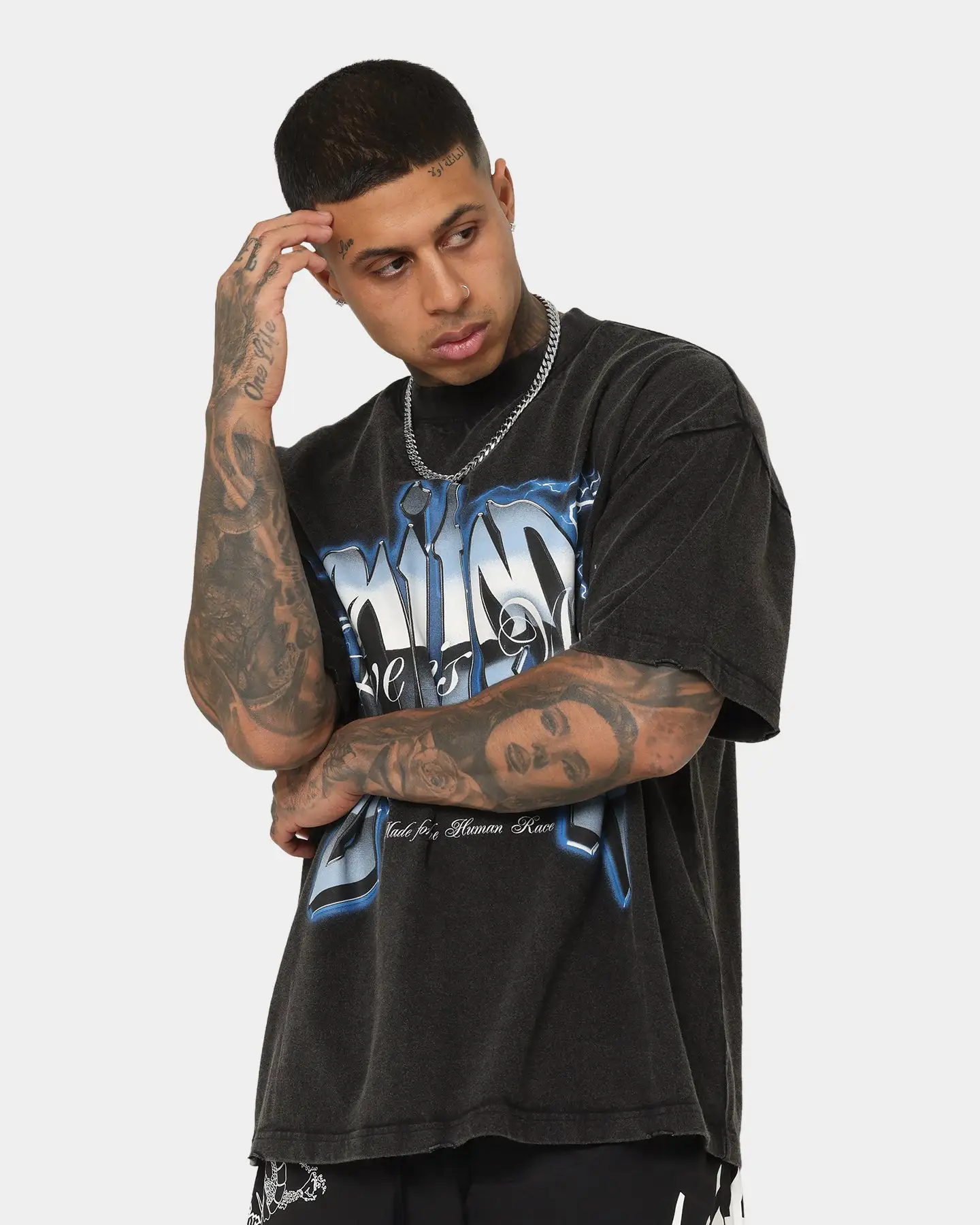 Loiter Love Is War Vintage T-Shirt Vintage Black - Image 6