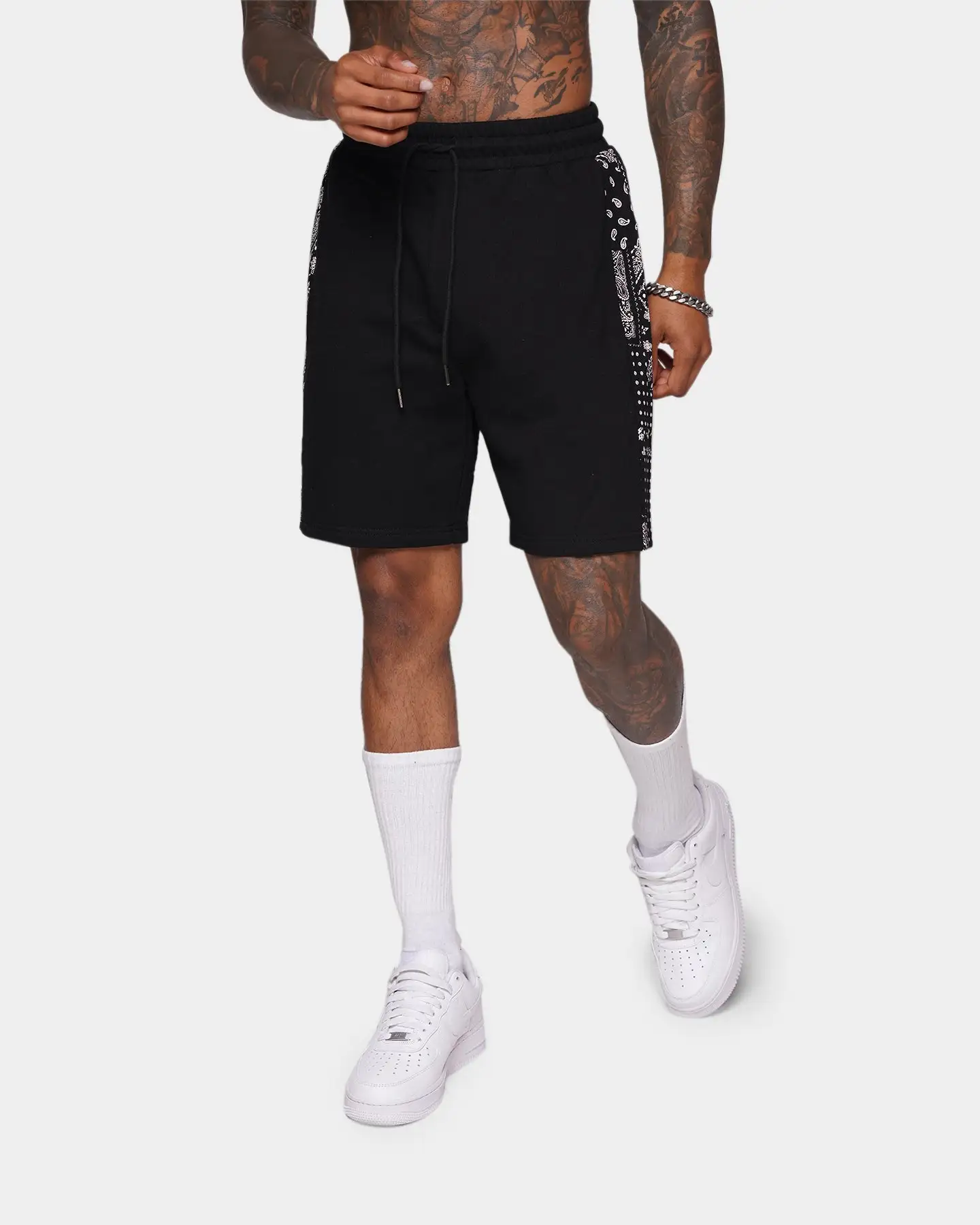 XXIII Kardeiz Paisley Panel Shorts Black - Image 2