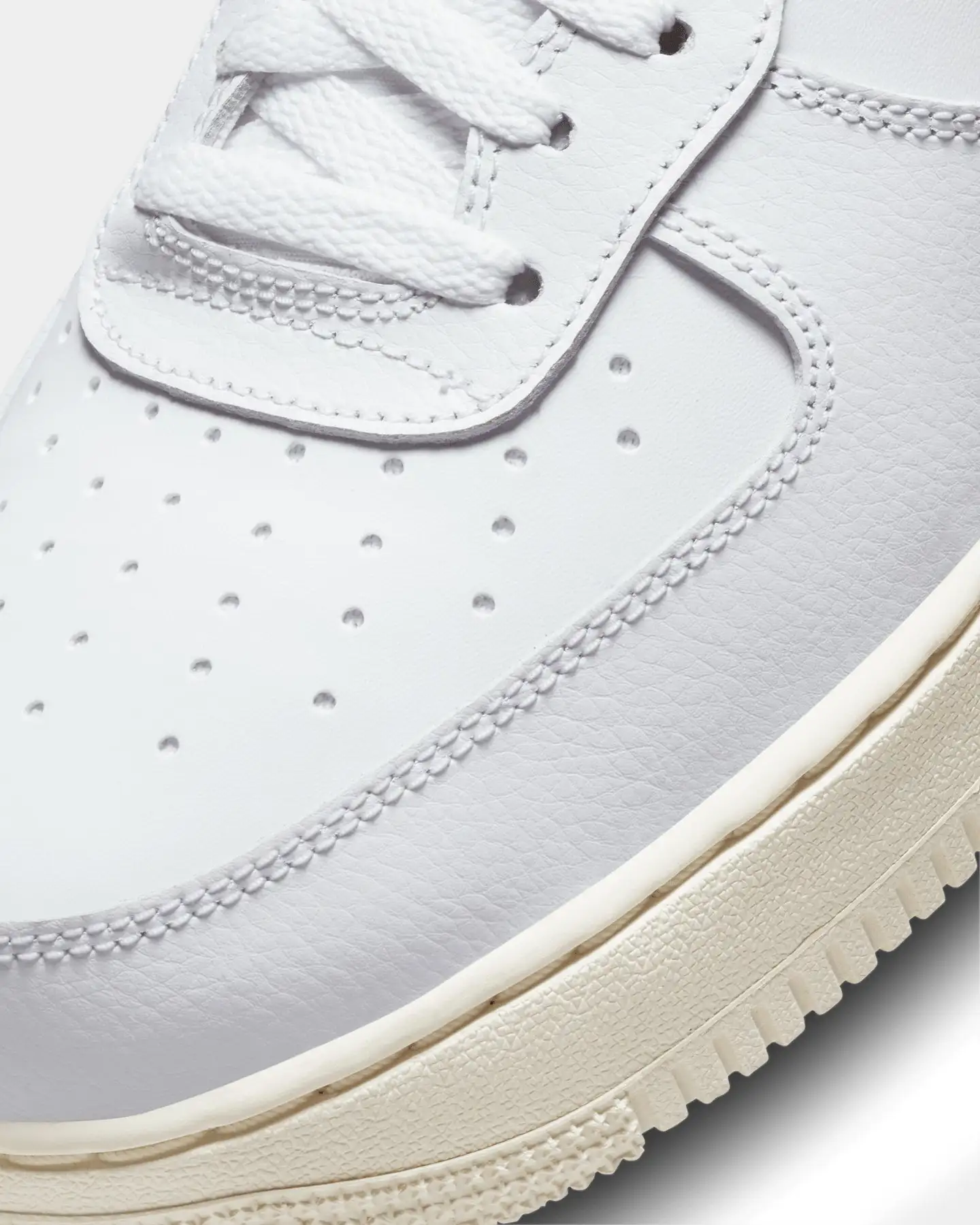 Nike Air Force 1 '07 LV8 White/University Red - Image 5