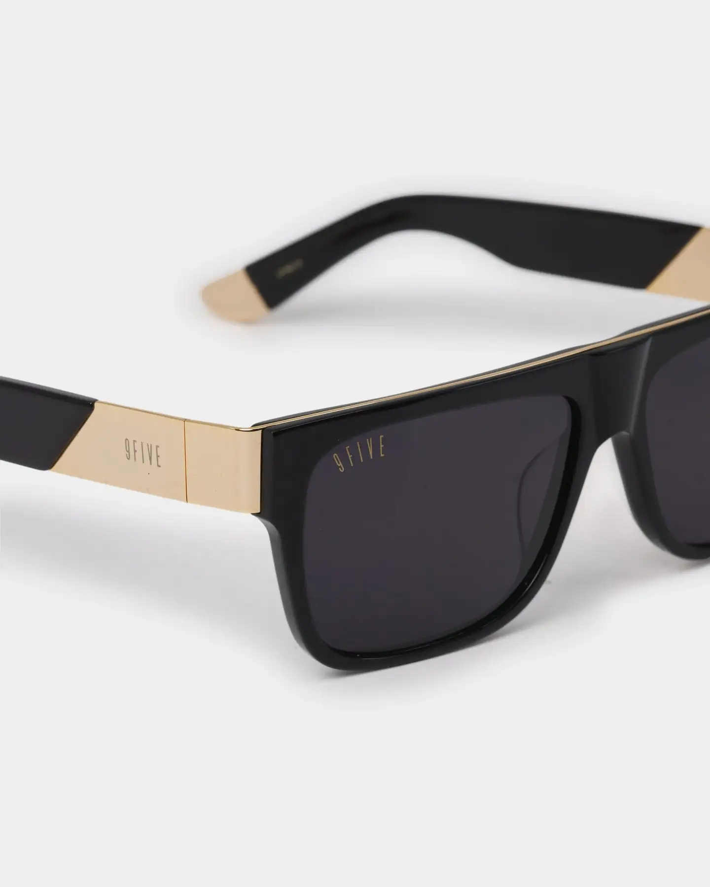 9FIVE 22 Sunglasses Black/gold - Image 8
