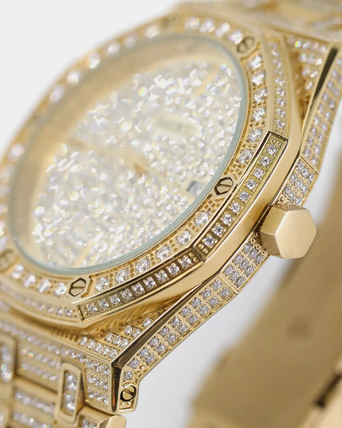 Saint Morta Medio Premierre Watch Iced Gold - Image 10