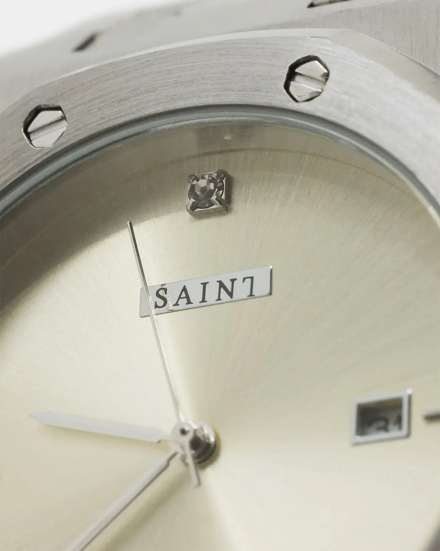 Saint Morta Diamond Medio Watch Silver/Diamond - Image 5