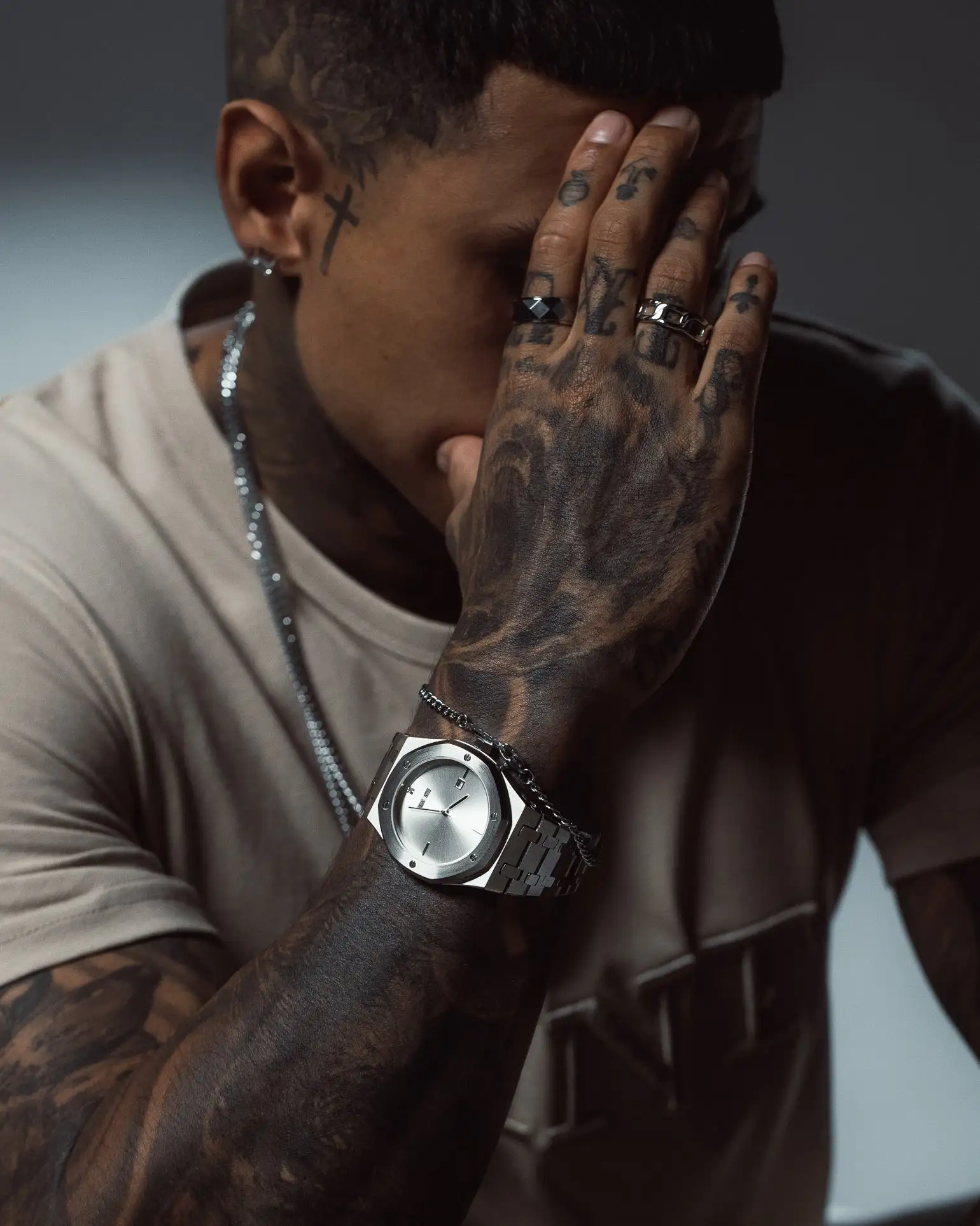 Saint Morta Diamond Medio Watch Silver/Diamond - Image 7