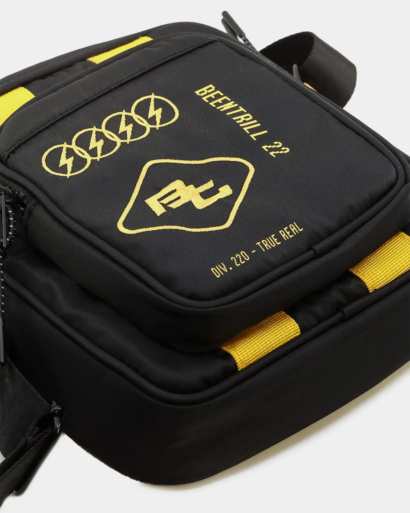 BEEN TRILL BEENTRILL Circuitry Shoulder Bag Black/Yellow - Image 11