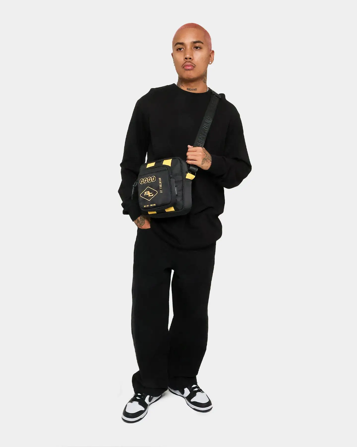 BEEN TRILL BEENTRILL Circuitry Shoulder Bag Black/Yellow - Image 3