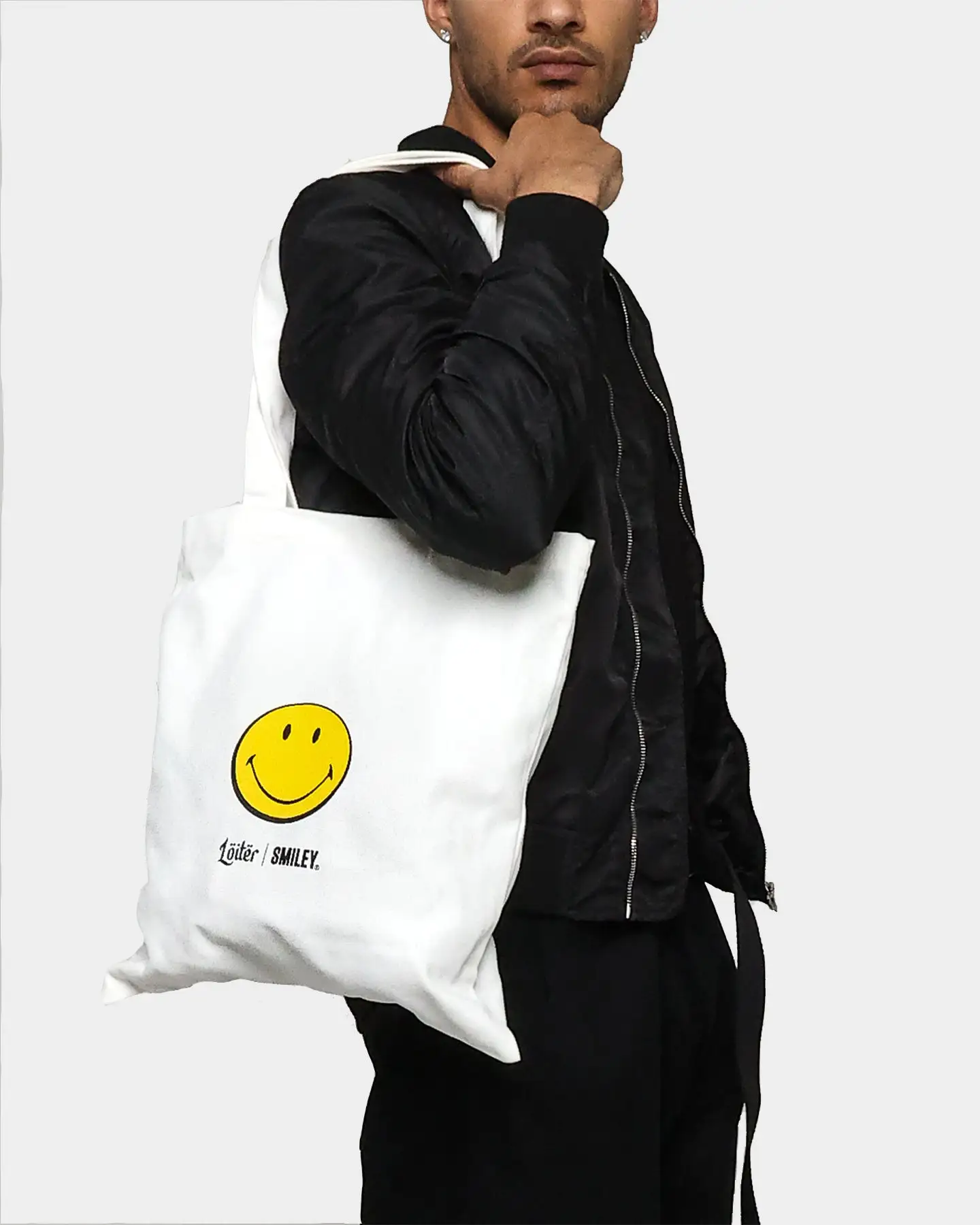 Loiter X Smiley Smiley Tote Bag White - Image 3