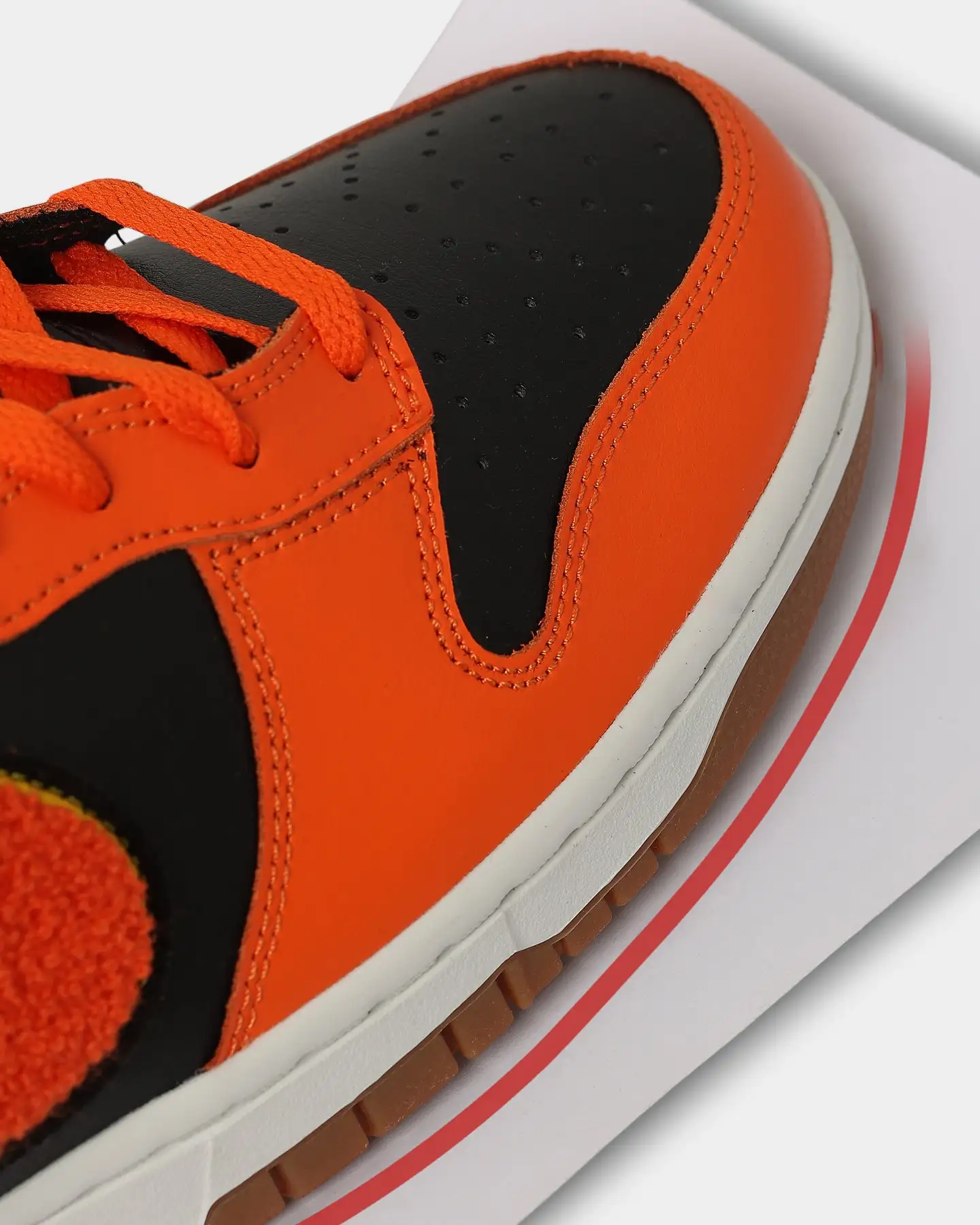 Sneaker Basel Sole Saver Vinyl Sticker White - Image 4