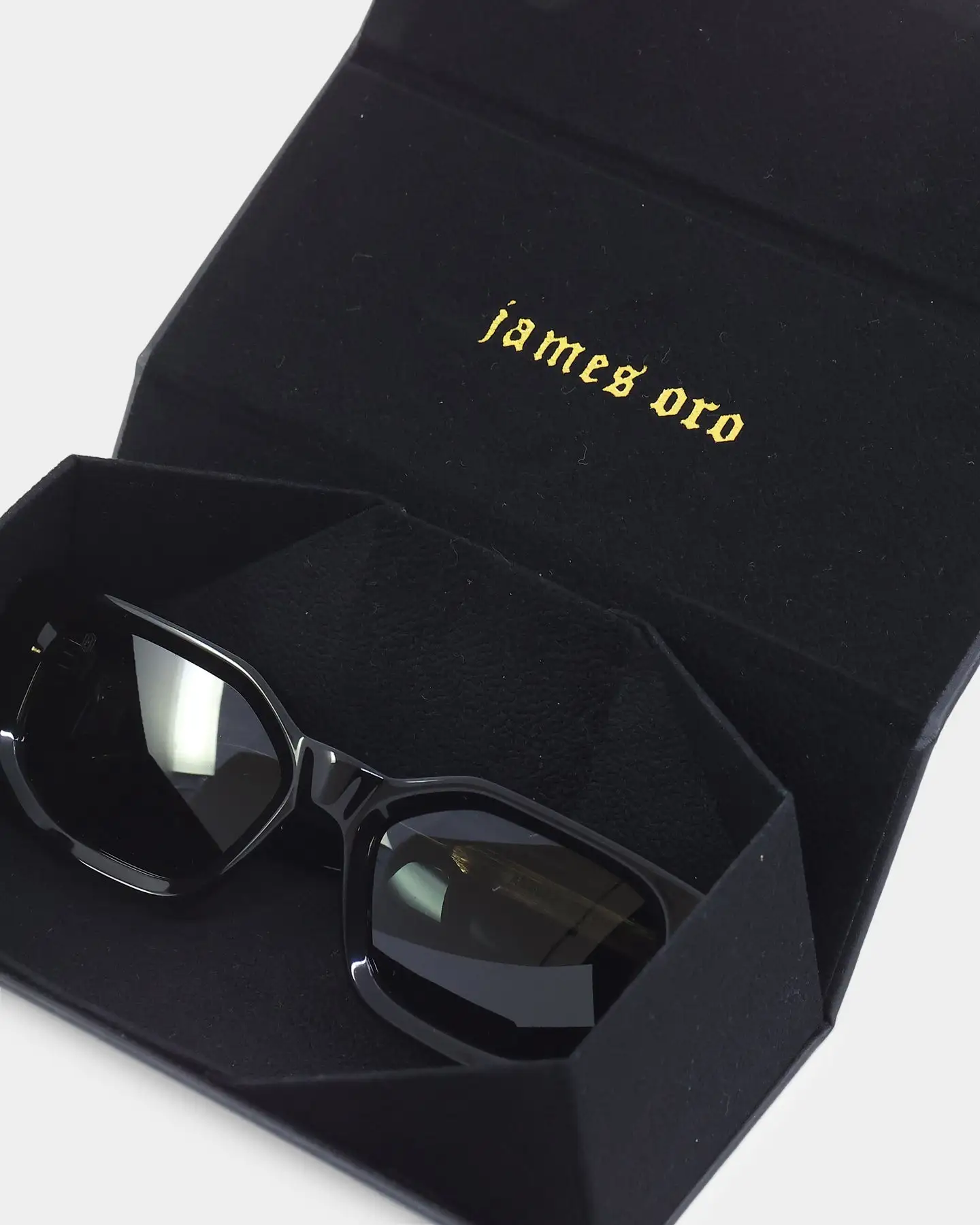James Oro Black Amour Sunglasses Black - Image 10
