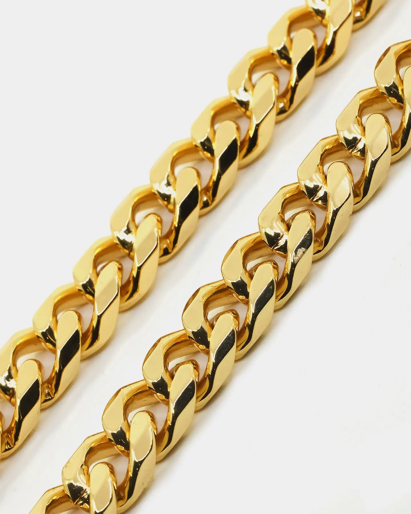 Playboy PB Iced Choker 10mm Chain Gold - Image 8