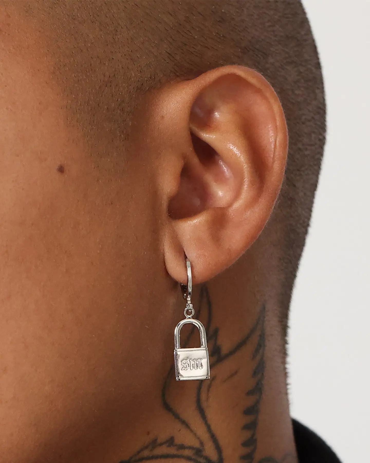 Saint Morta Locked And Found Earring White Gold