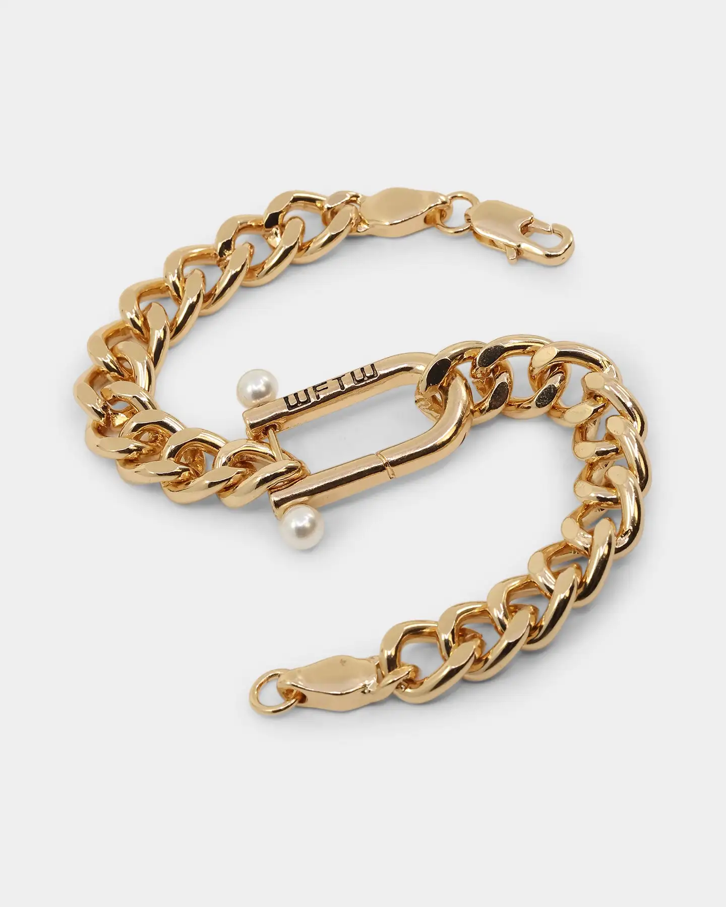 Wild For The Weekend Pearl Clasp Bracelet Gold - Image 6
