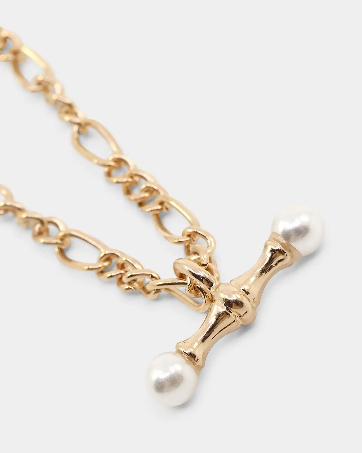 Wild For The Weekend Pearl T-Bar Necklace Gold - Image 4