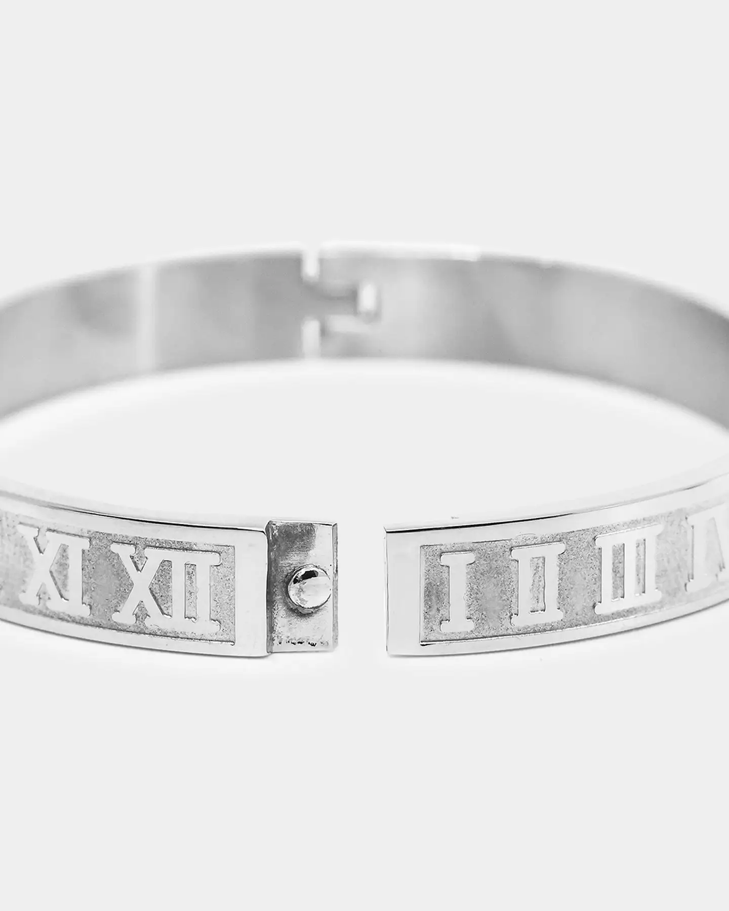NXS Numerical Bracelet White Gold - Image 6