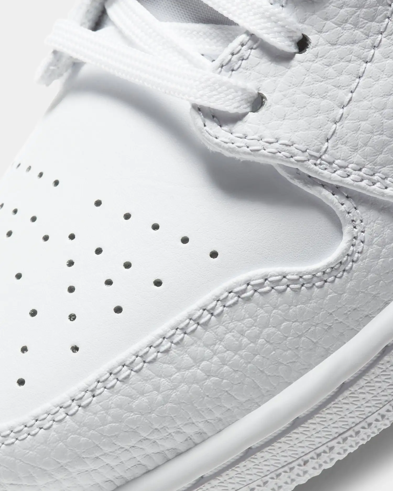 Jordan Men's Air Jordan 1 Low White/White/White - Image 7