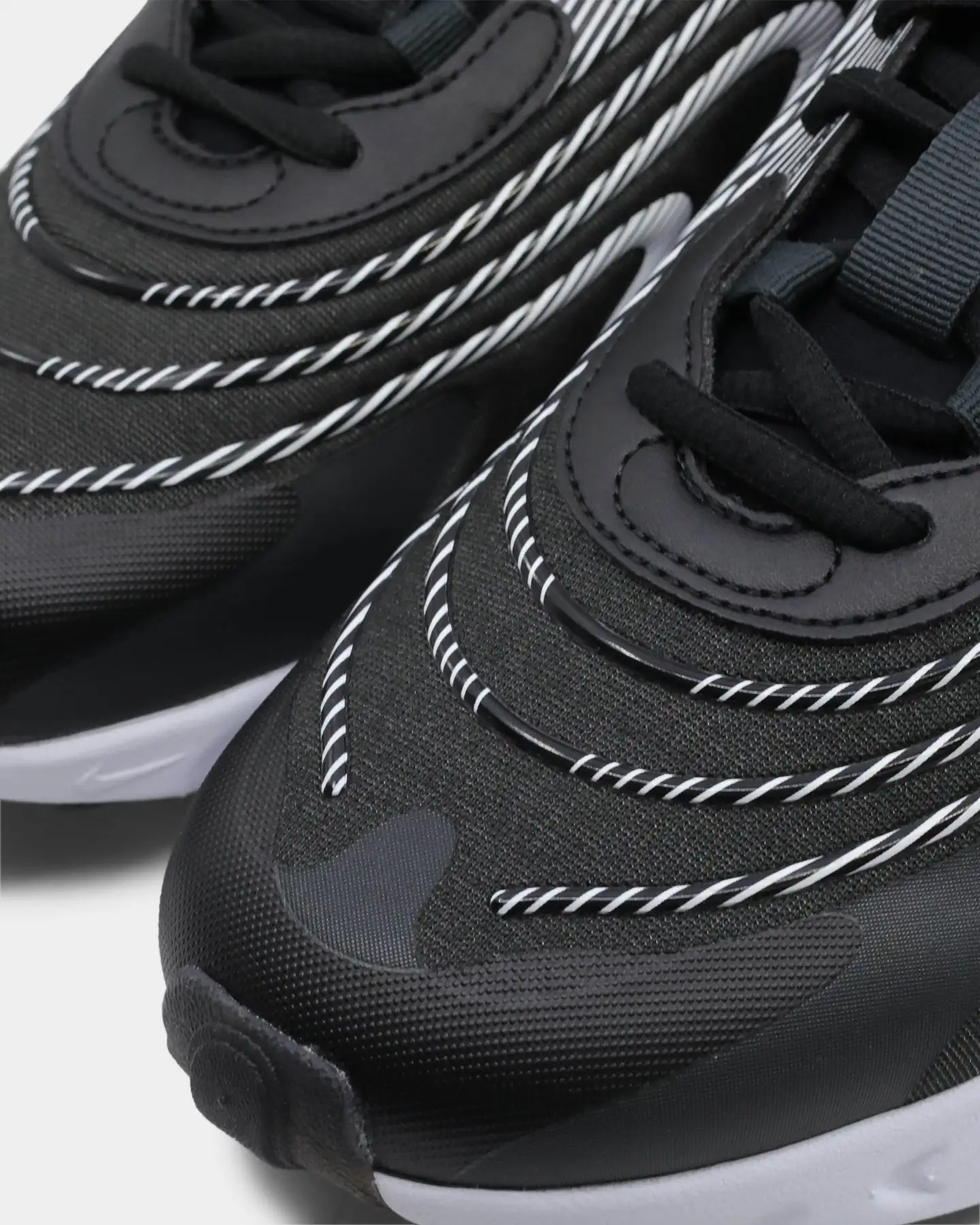 Nike Men's Air Max 270 React ENG Black/White/Grey - Image 7