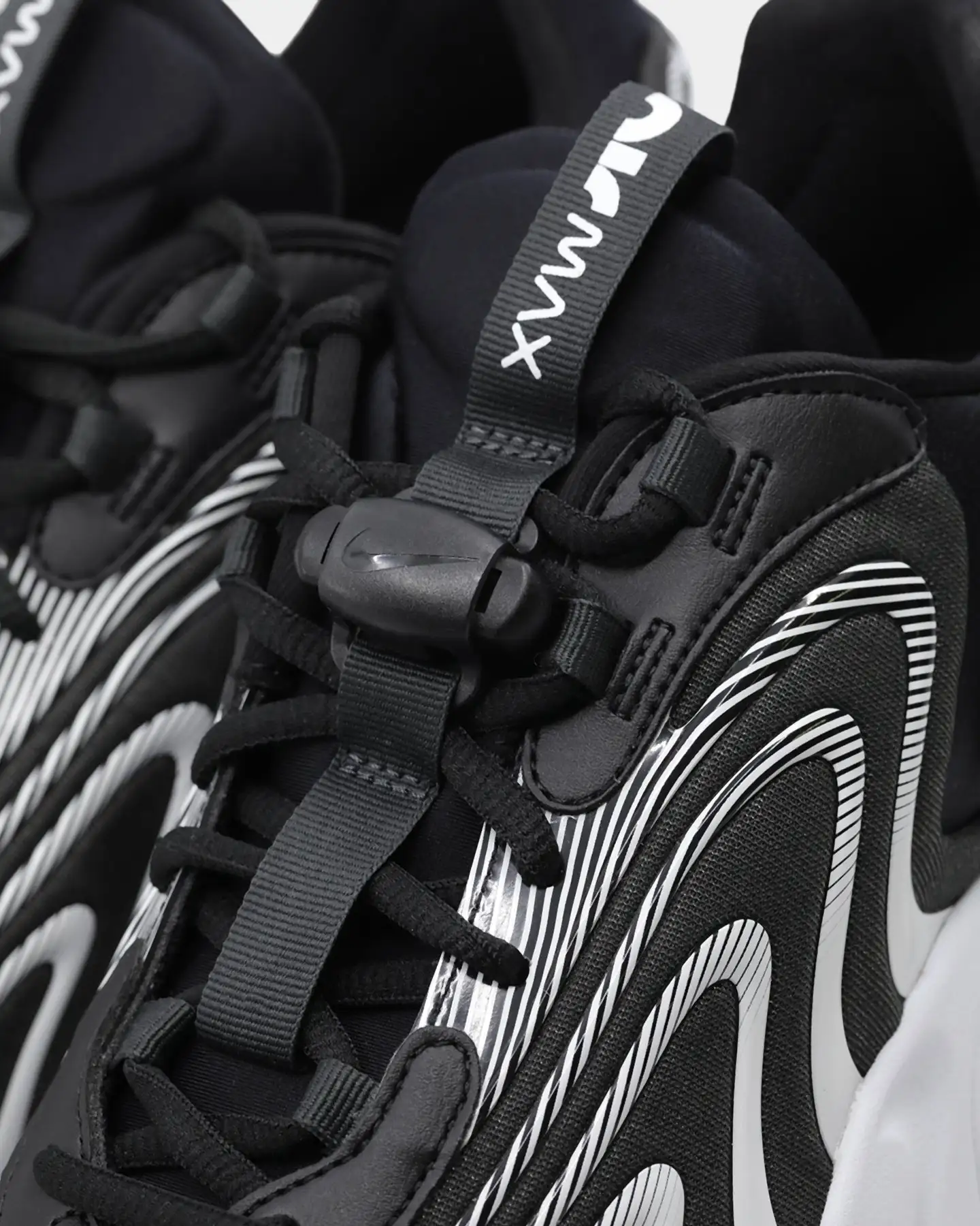 Nike Men's Air Max 270 React ENG Black/White/Grey - Image 8