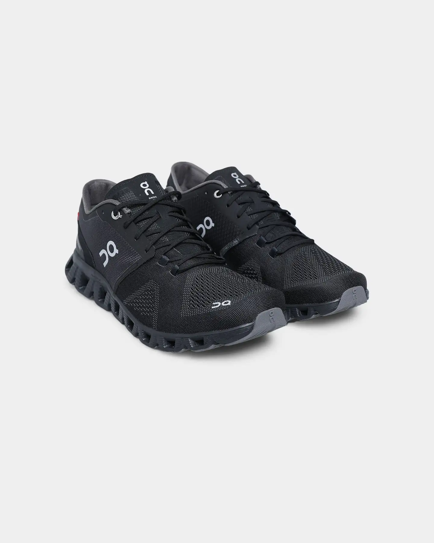 On Running Cloud X Black/Asphalt - Image 2